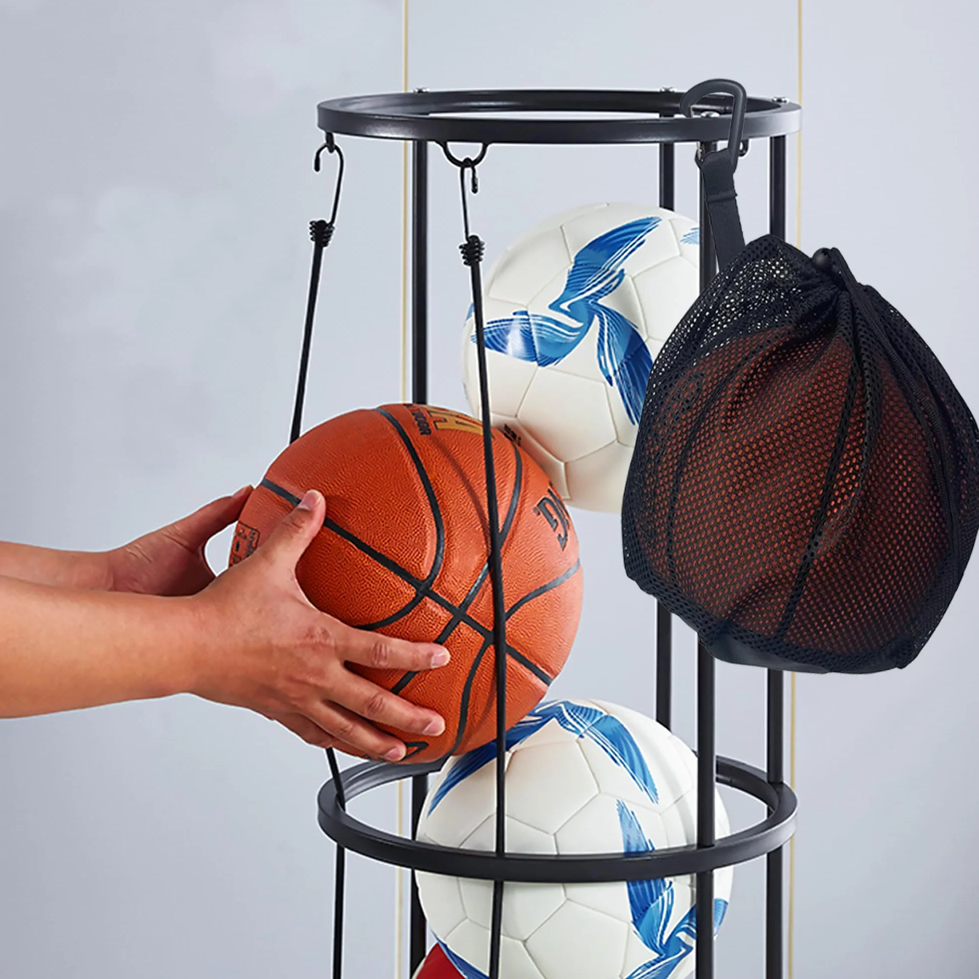 Estante para Pelotas de 3 Niveles con Ruedas, Soporte Extraíble con Red, Almacenamiento Deportivo para Voleibol, Baloncesto y Fútbol