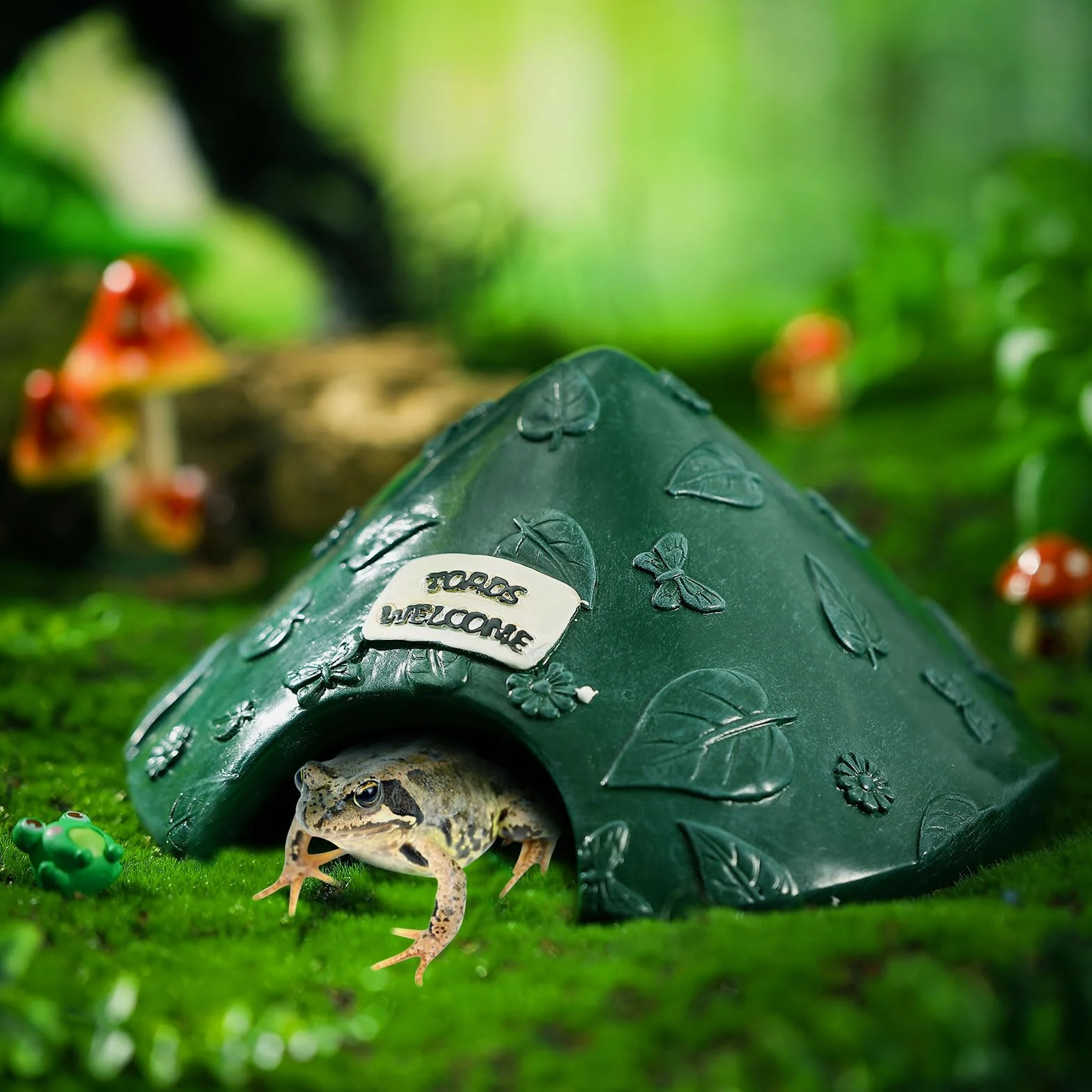 Casa de rana y sapo de resina, cueva para reptiles, 8 x 8 x 3.9 pulgadas, casa de sapo para jardín exterior, acuario, escondite para sapo, rana, tortuga, lagarto, araña y peces (verde)