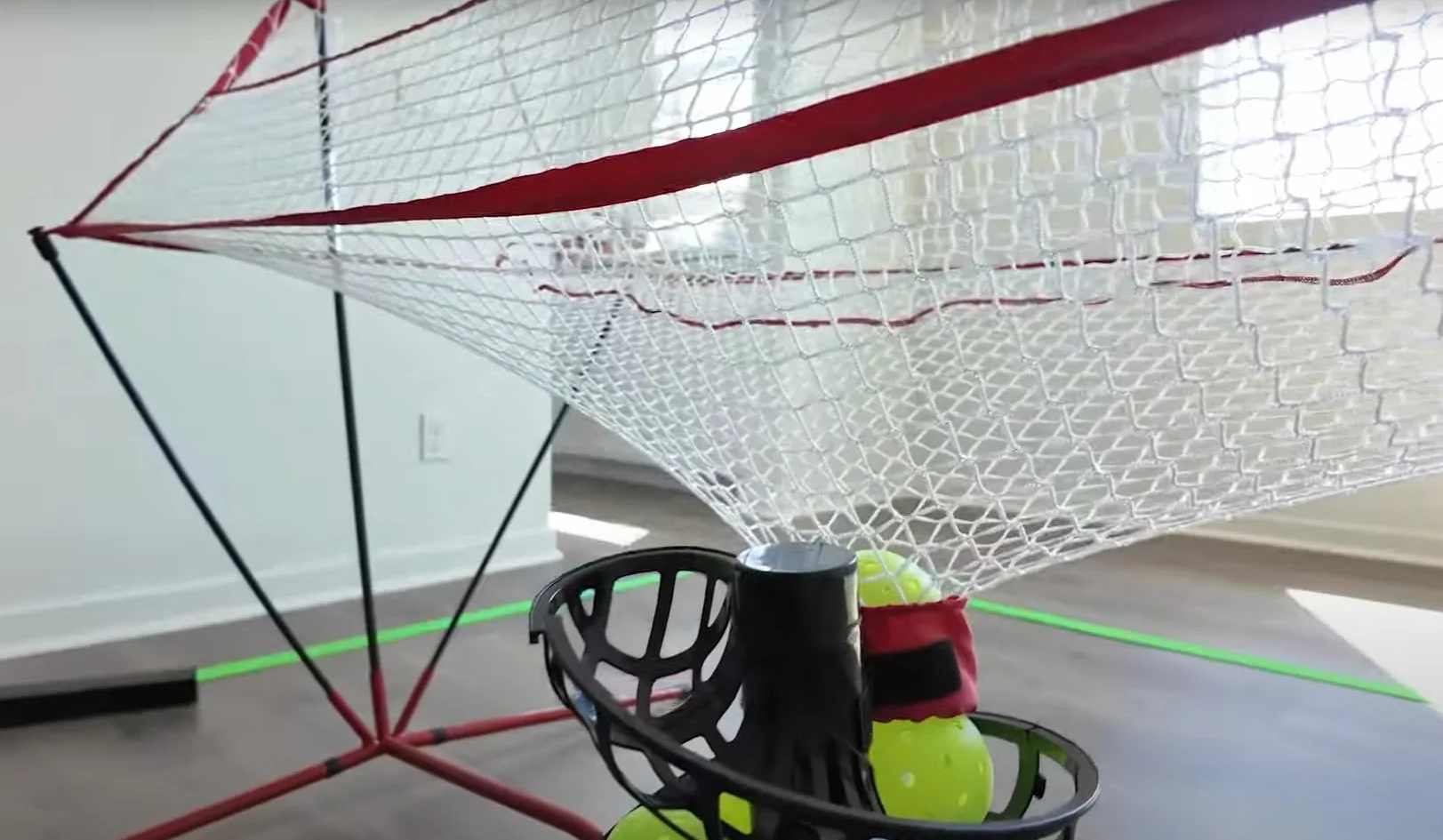 Máquina lanzapelotas de Tenis y Red de Rebote 12 LB para Principiantes, Niños, Entrenadores, AC/batería y Cable USB