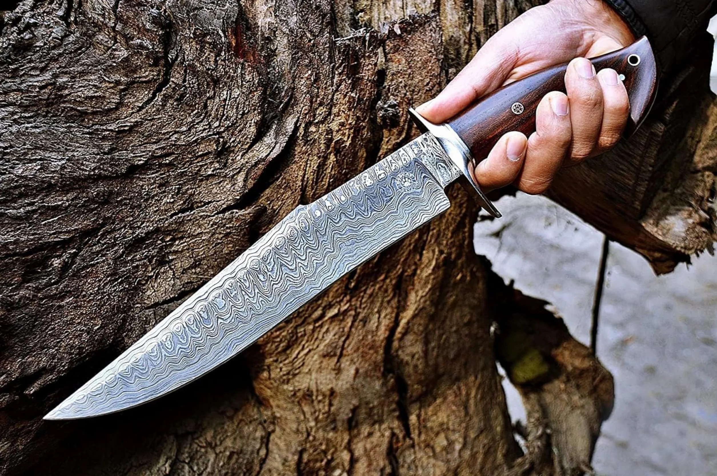 BIGCAT ROAR Cuchillo de caza de Damasco hecho a mano - 38 cm Hoja fija con funda y mango de nogal