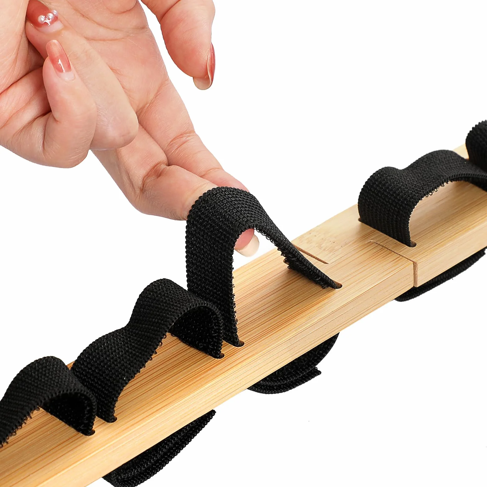JUXYES Organizador de cinturones de artes marciales para pared 8-12 cinturones, soporte de bambú para karate