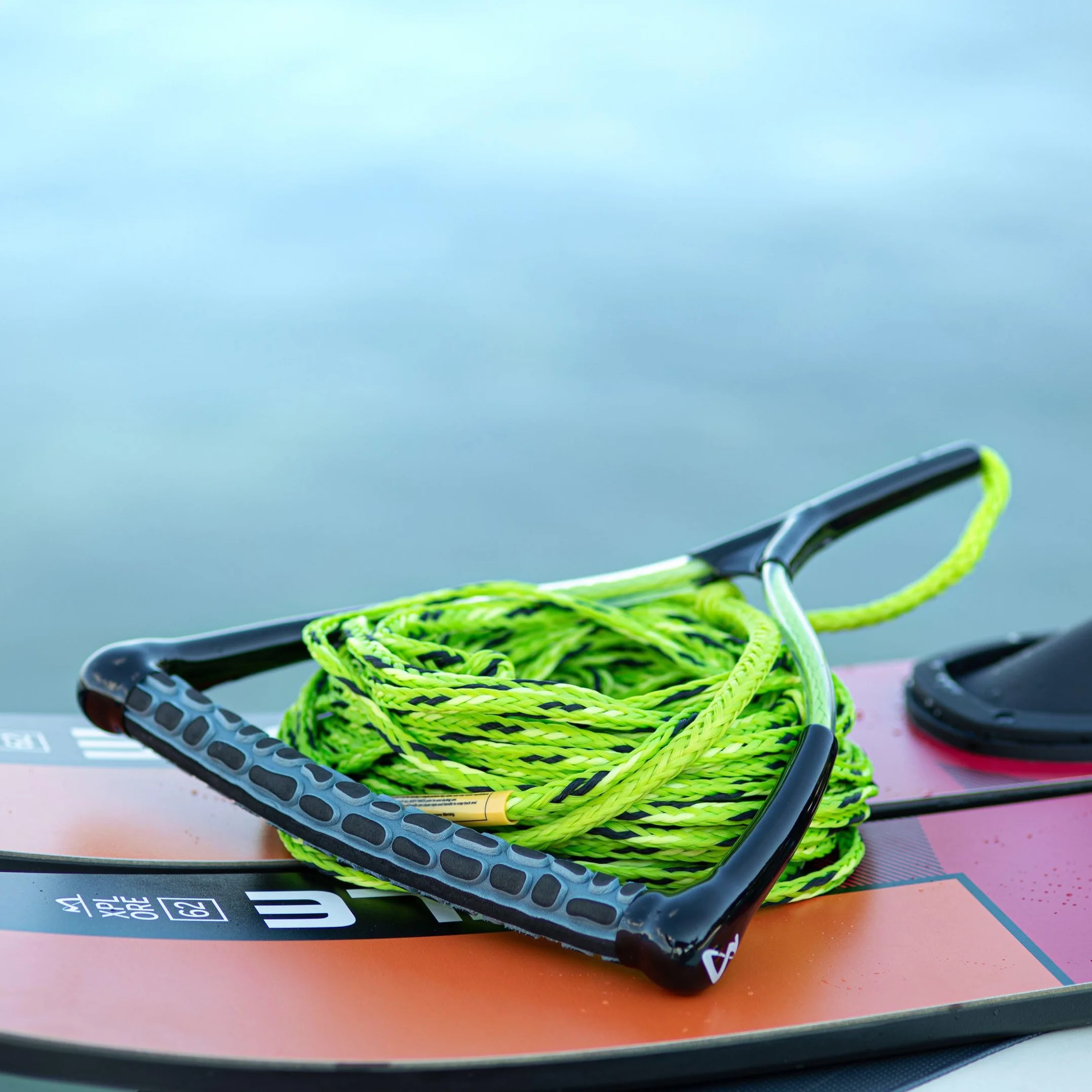 Wakeboard & Waterski Cuerda Ergo 23 m, empuñadura ergonómica Espuma EVA, acortable a 16,7 m, Rope Keeper