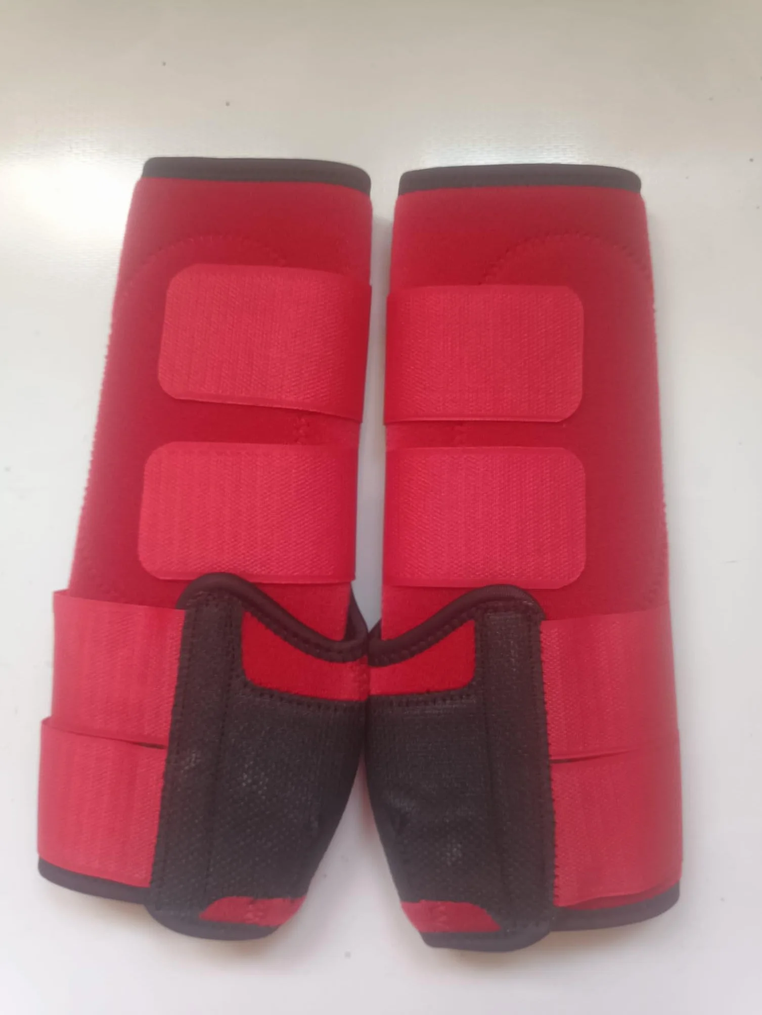 Genérico Protectores de Caballo de Neopreno – Set de 2 – Alta Resistencia y Comodidad – Talla única (Amarillo)