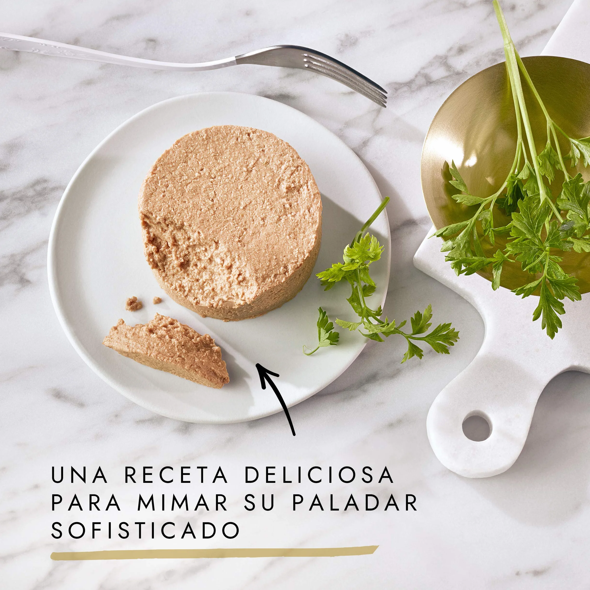 GOURMET Gold Mousse, Comida Húmeda para Gato Adulto, Mousse de Pescado del Océano, Pack de 24 Latas de 85 g