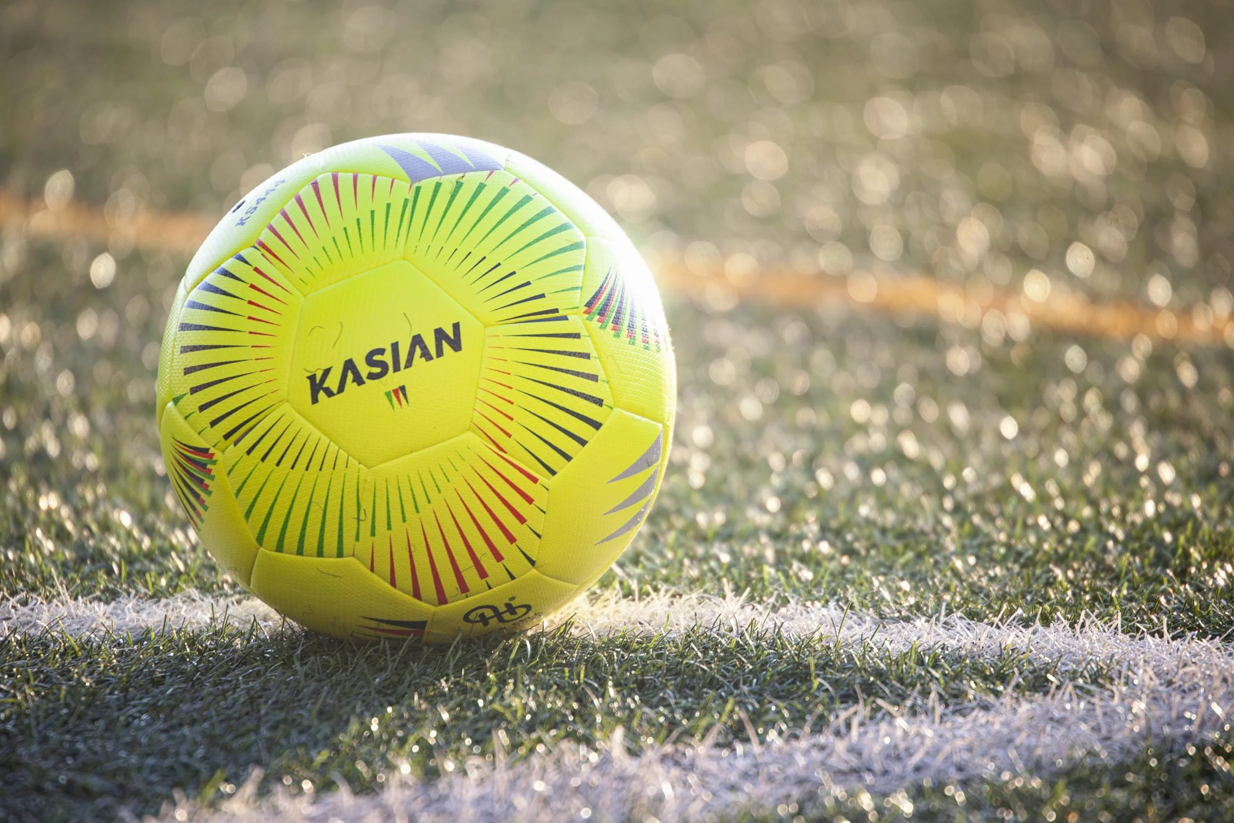 KASIAN Balón Fútbol Pro KS444, Control y Resistencia con Tecnología Hypercell, TPU de Alto Rendimiento, Amarillo