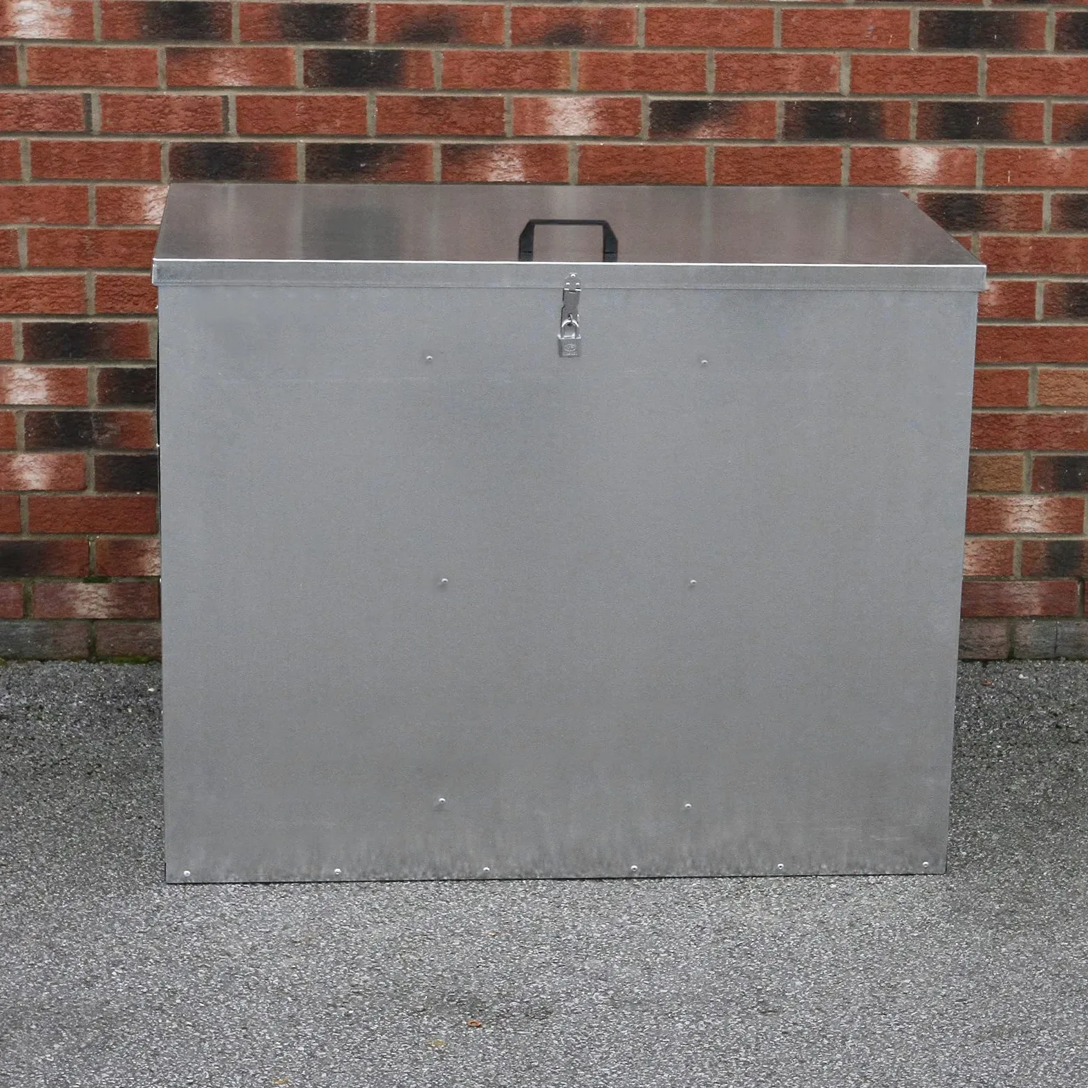 Contenedor de 3 Compartimentos de Metal Galvanizado 64L | Impermeable | Candado GRATIS | A Prueba de Roedores | Cubo Alimentación Ganado | Almacenamiento de Alimento para animales