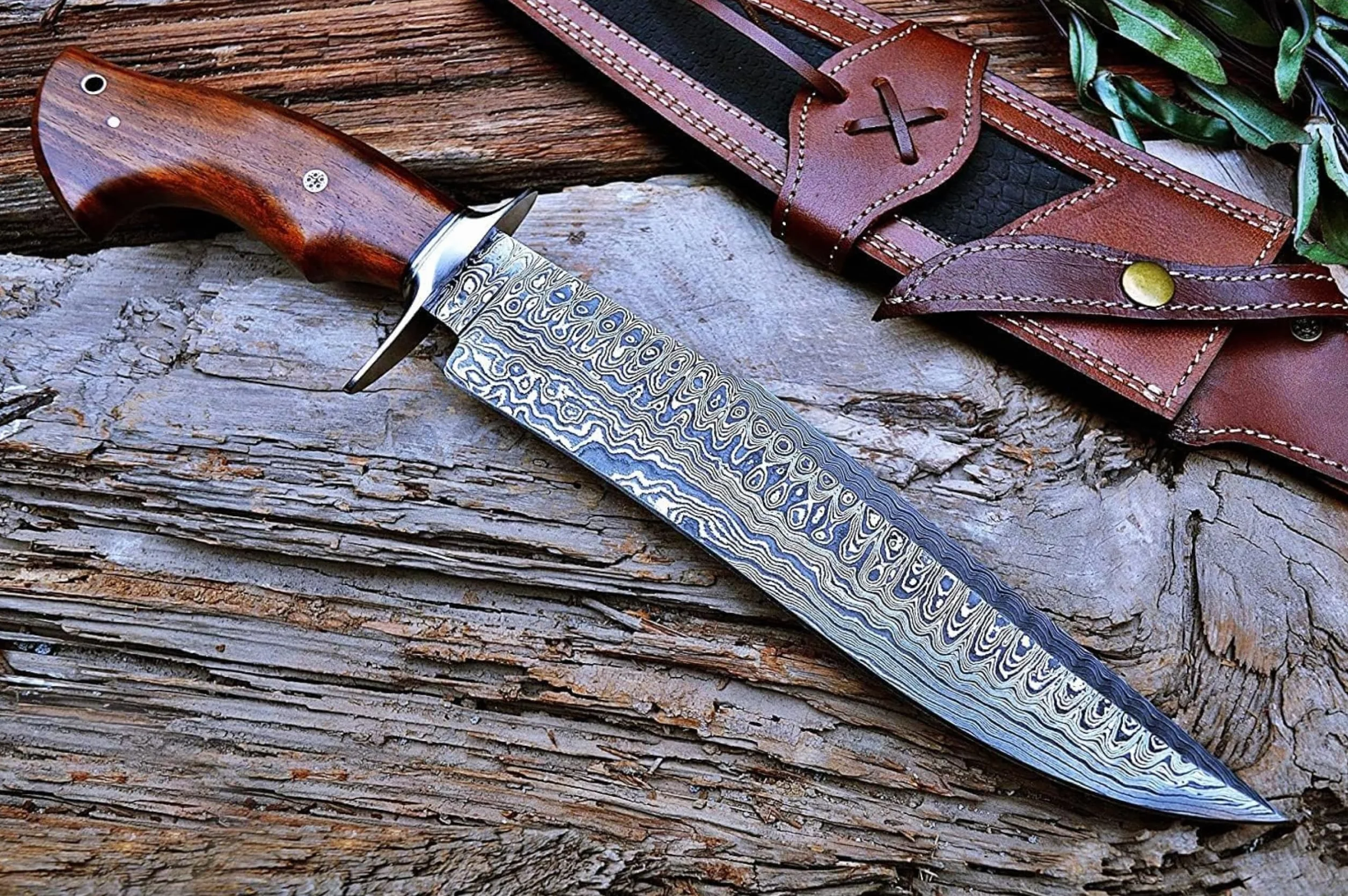 BIGCAT ROAR Cuchillo de caza de Damasco hecho a mano - 38 cm Hoja fija con funda y mango de nogal