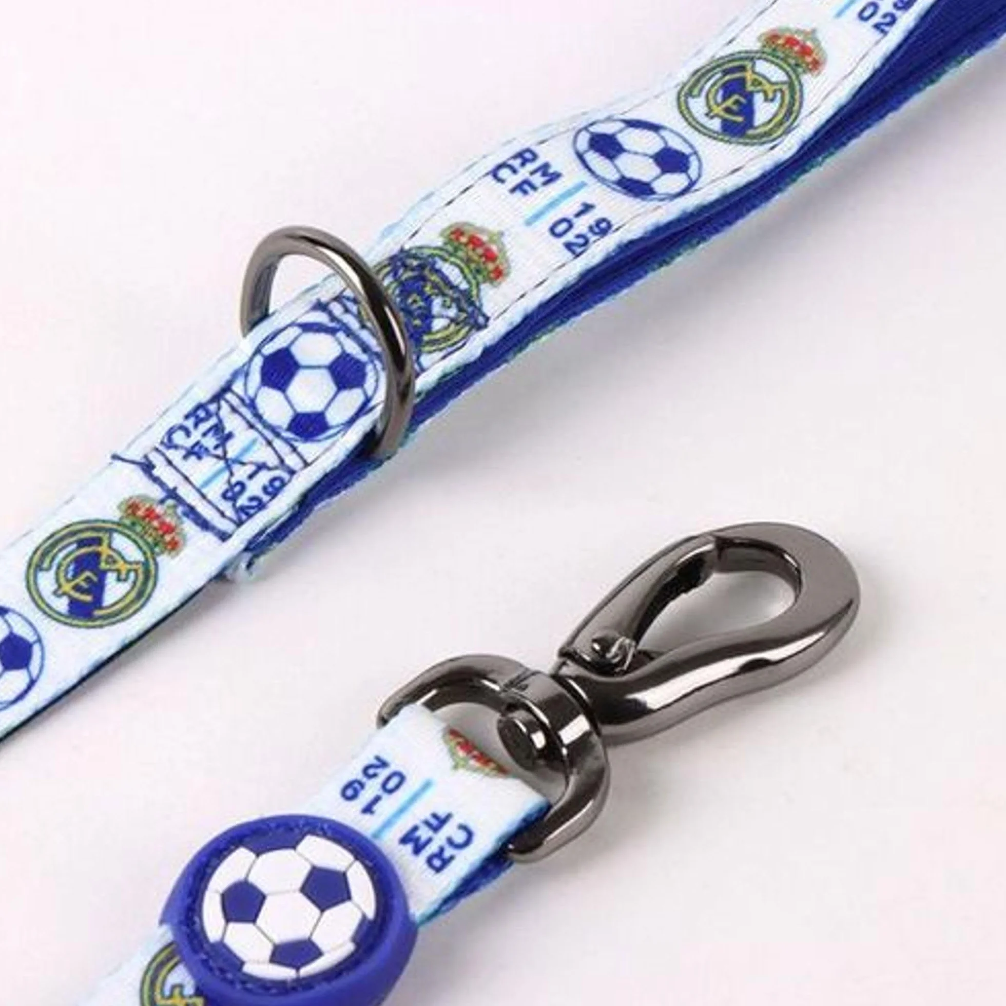 Correa Real Madrid para Perros Talla M Oficial con Escudo Bordado Acabados Premium Resistente