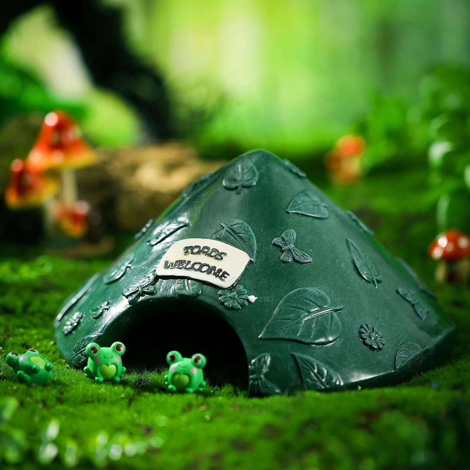 Casa de rana y sapo de resina, cueva para reptiles, 8 x 8 x 3.9 pulgadas, casa de sapo para jardín exterior, acuario, escondite para sapo, rana, tortuga, lagarto, araña y peces (verde)
