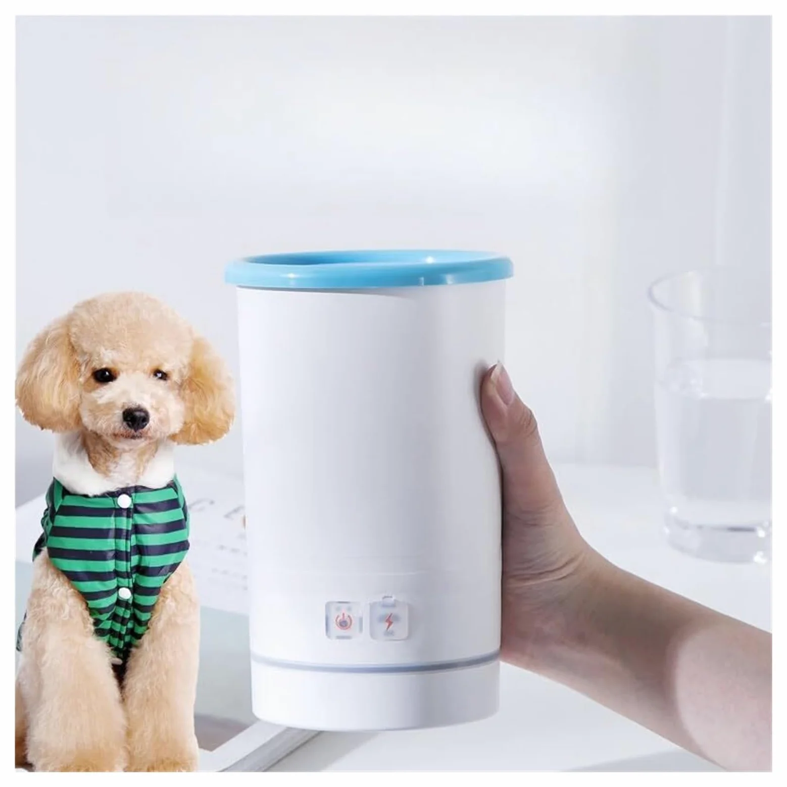 Limpiador automático de patas de perro para perros pequeños y medianos, lavadora portátil para pies de mascotas con cepillo de silicona suave, opciones blancas y negras (L)