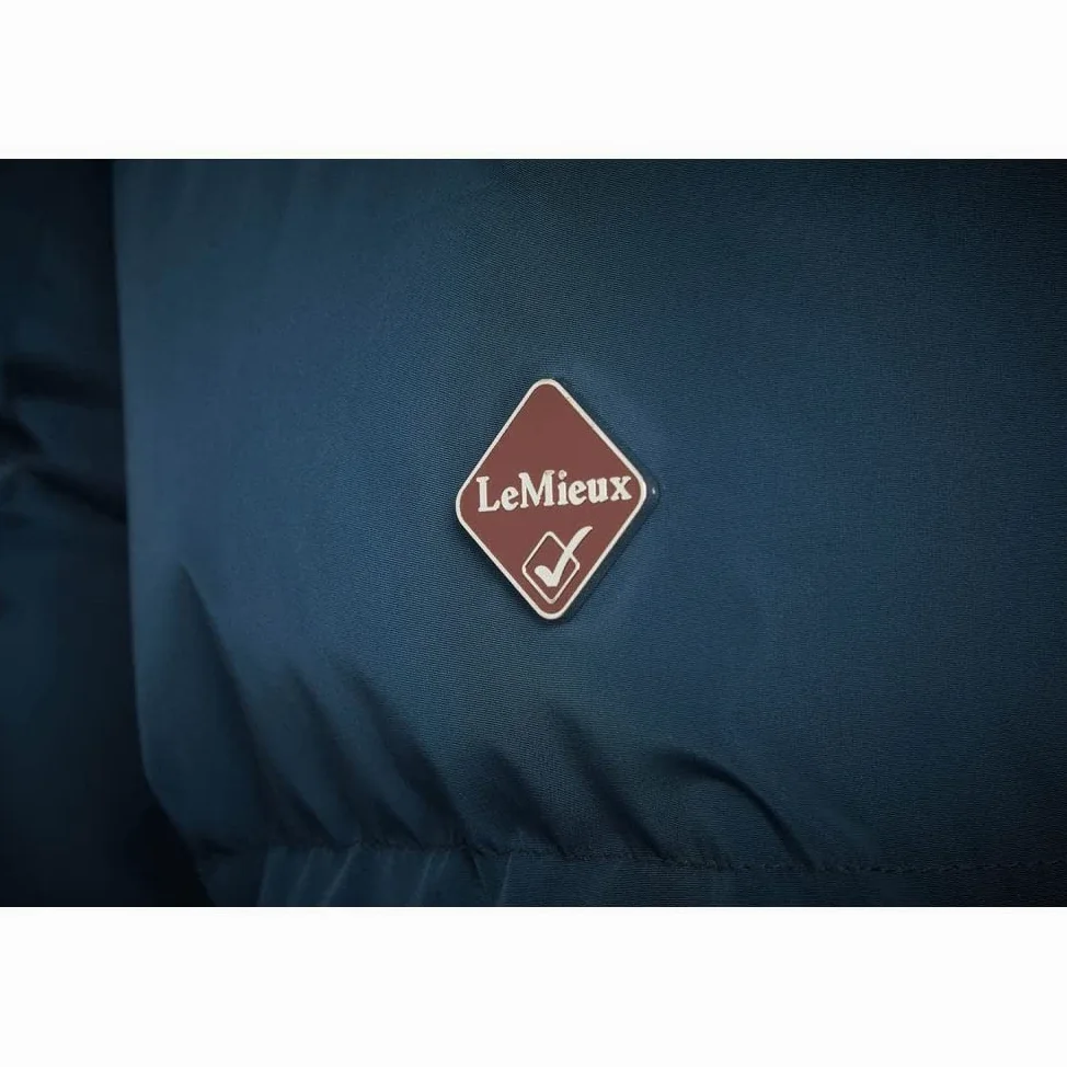 LeMieux Loire - Abrigo de equitación de invierno cálido con cremallera de 2 vías, bolsillos con cremallera, abrigo de invierno con capucha extraíble y ribete desmontable para mujer, Atlantic Blue, 36