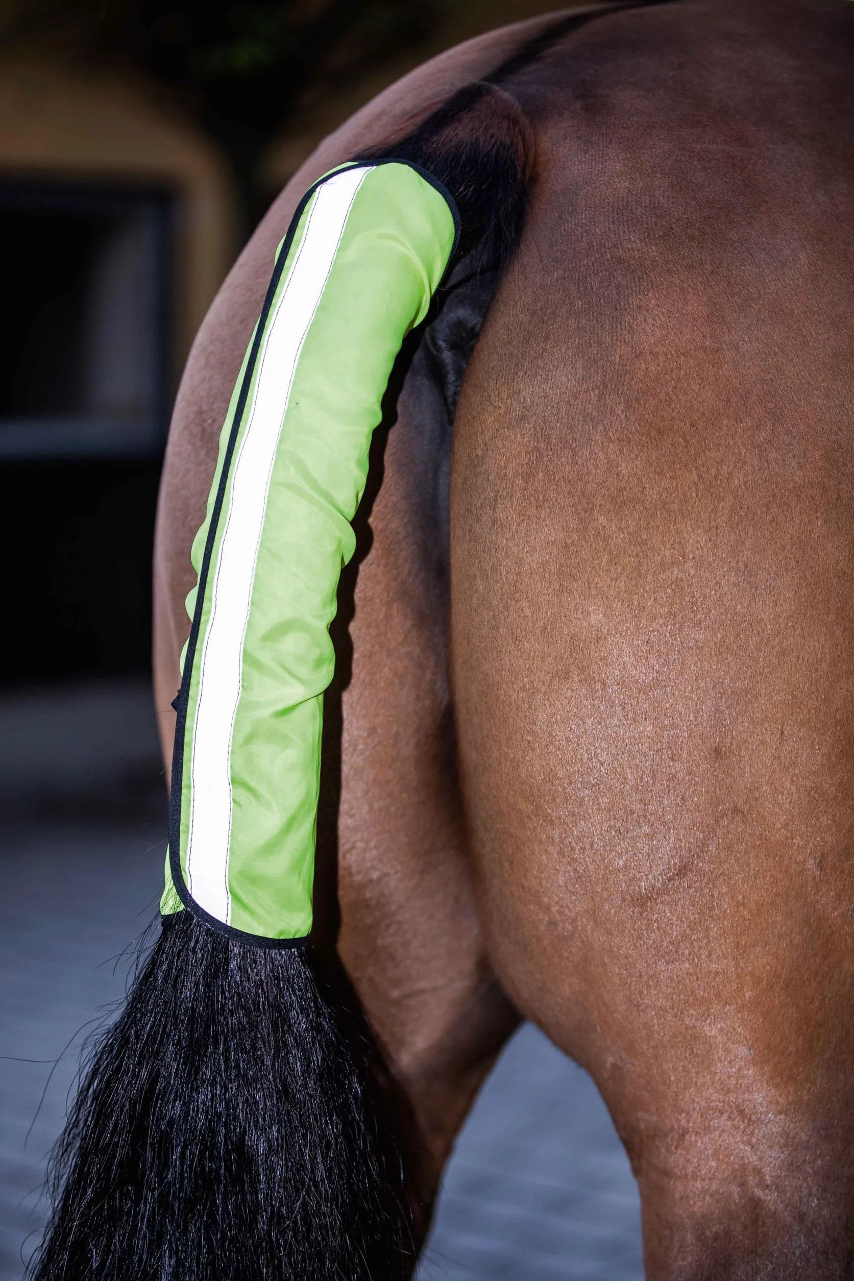Kerbl Protector reflectante para cola de caballo