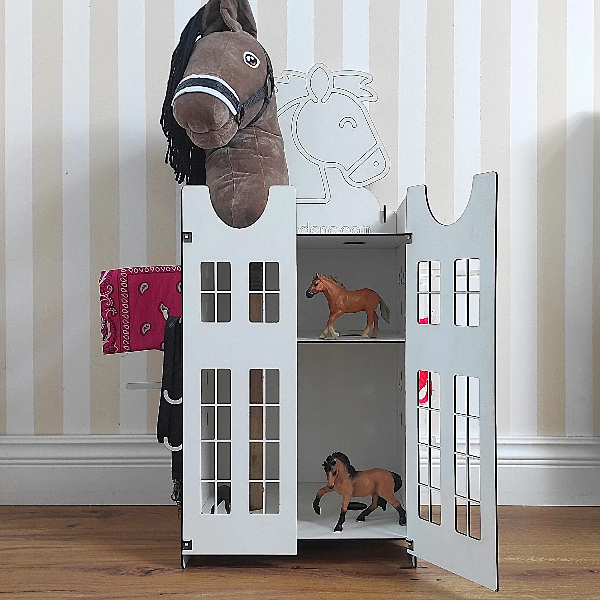 Hobby Horse Stall, establo para 2 caballos, establo de madera para 2 caballos, soporte para caballos, accesorios con espacio de almacenamiento y ganchos