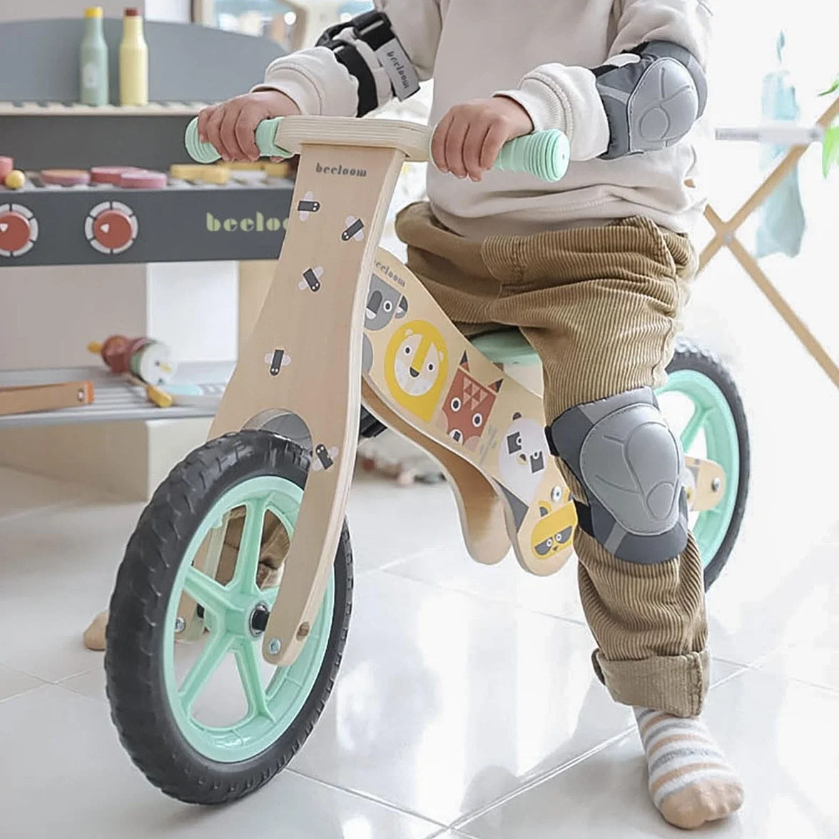 BEELOOM Protecciones Infantiles para Bicicleta Grey Pad Coderas Rodilleras Muñequeras Gris Correas Ajustables 2 Años