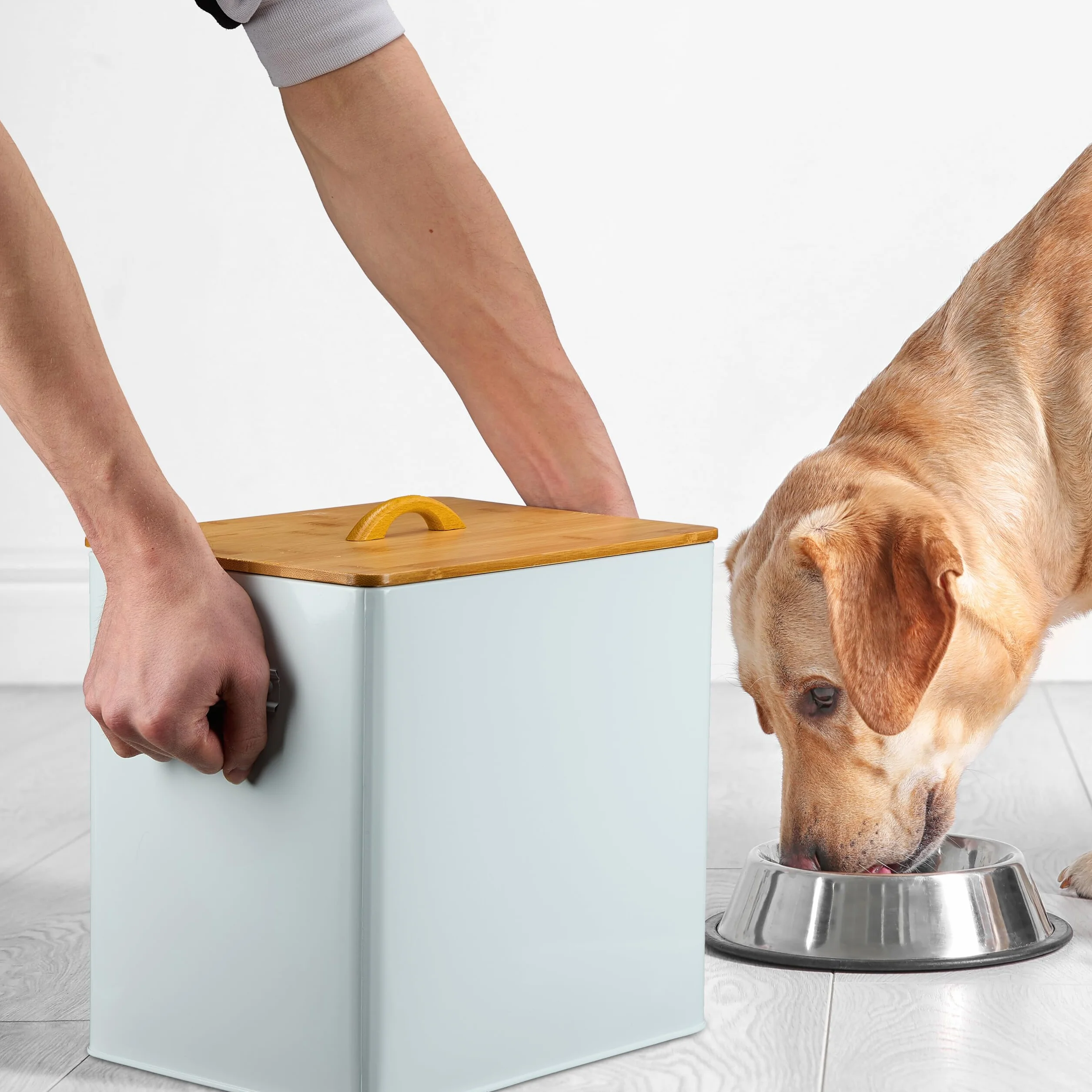 Relaxdays Pack 2 Recipientes de Comida de Mascotas, con Tapa de Bambú y Cuchara, Contenedores Pienso, Blanco y Natural