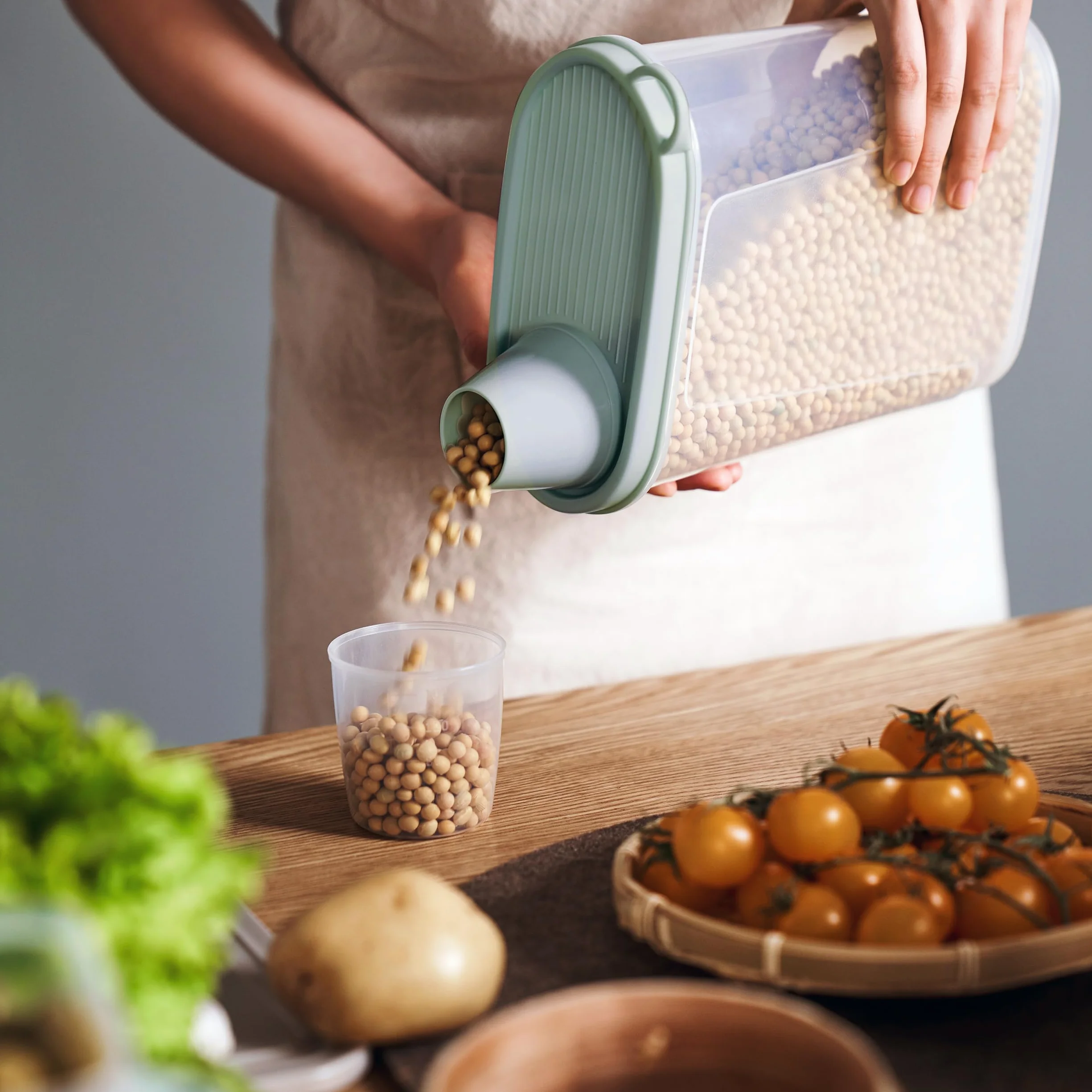 Citylife Juego de 2 recipientes herméticos para comida para perros, 2.3L contenedor de almacenamiento impermeable comida de gatos, vaso medidor pienso, Apto para cereales, comida para mascotas