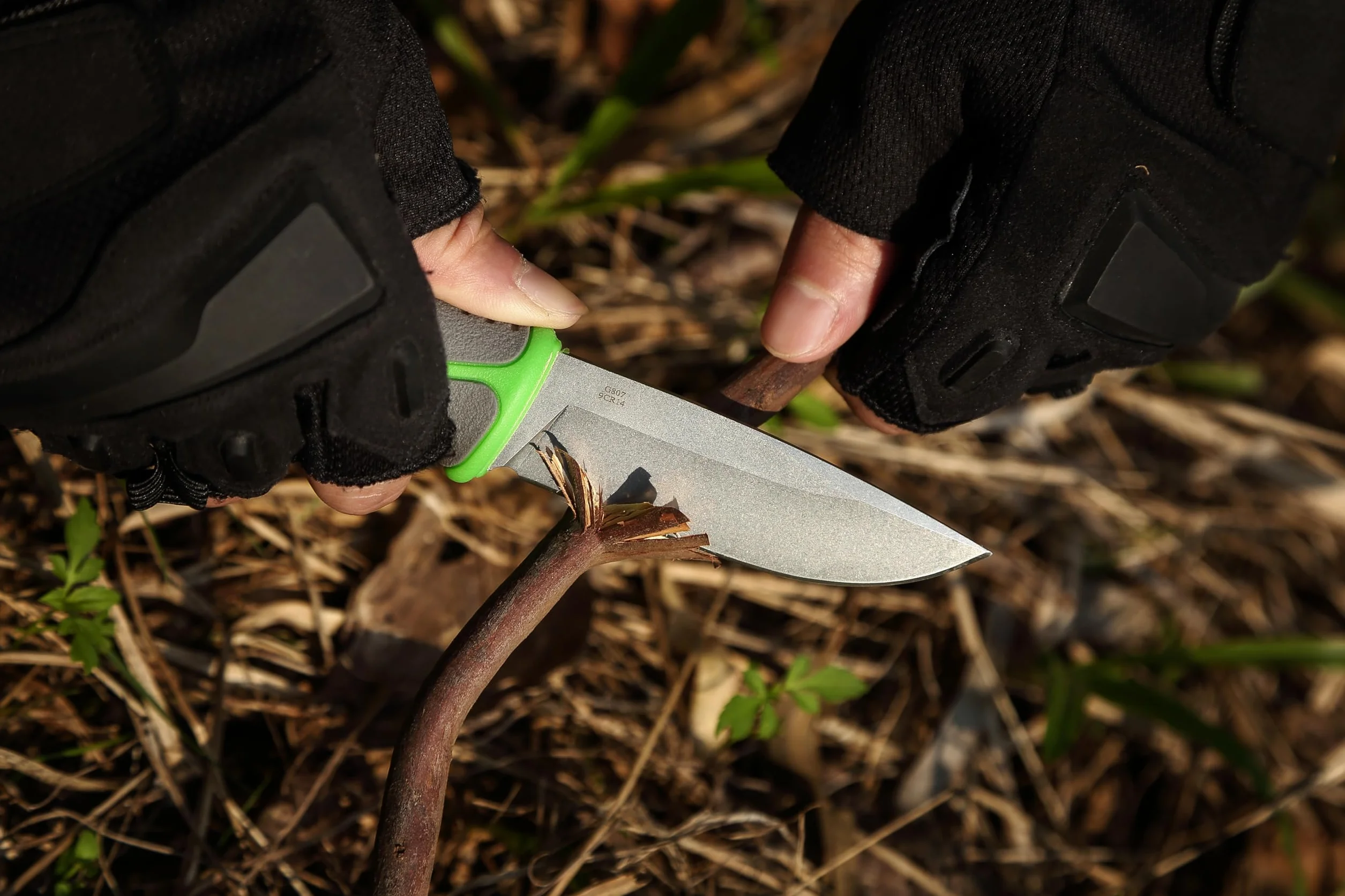 Ganzo G807-GY Cuchillo de hoja fija 9CR14 Acero inoxidable Mango ergonómico Camping Caza Pesca EDC Gris