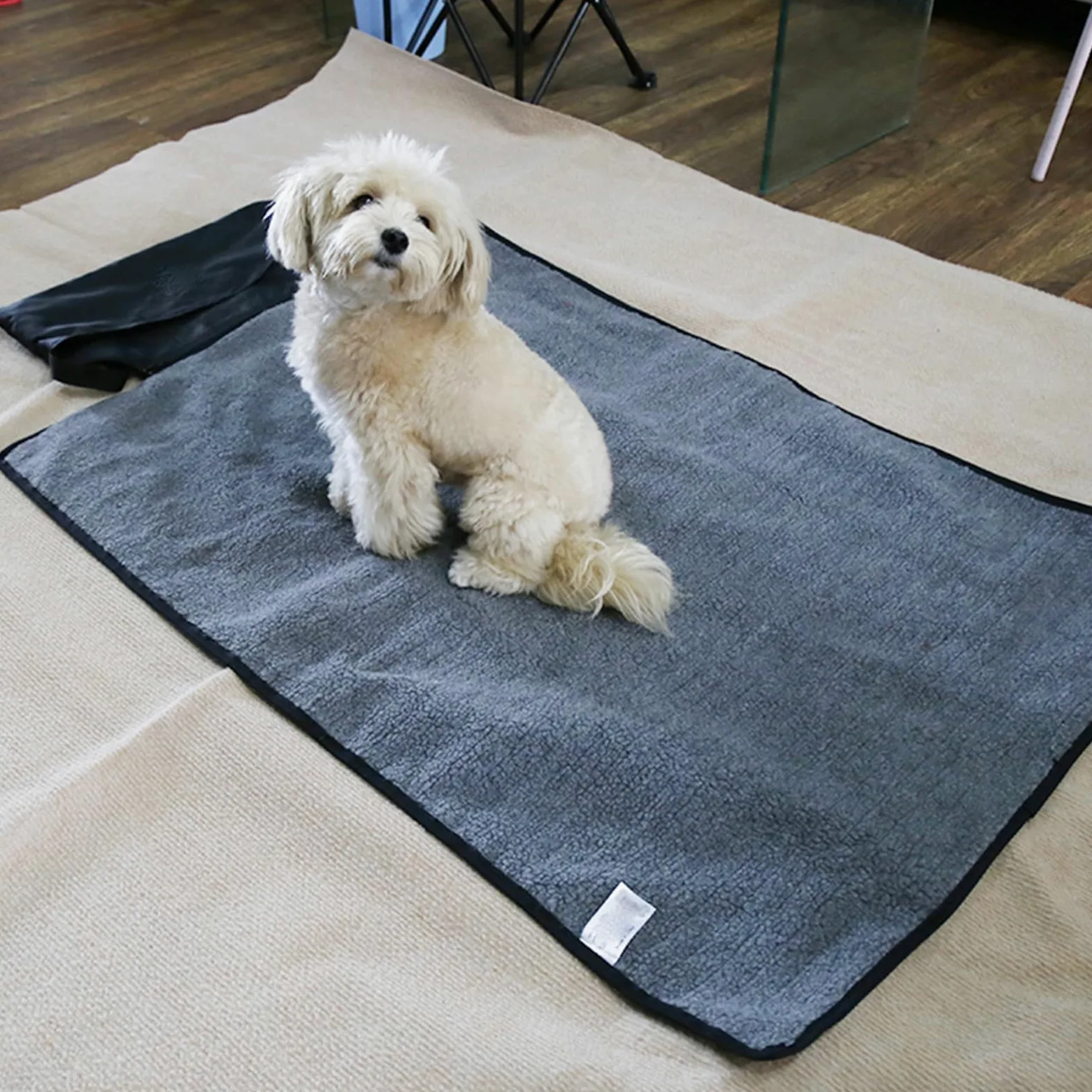 VALICLUD Manta Plegable para Mascotas Portátil, Negra, Rectangular de Lana | Uso Exterior Cama, Resistente al Agua, Incluye Bolsa Lateral Cremallera