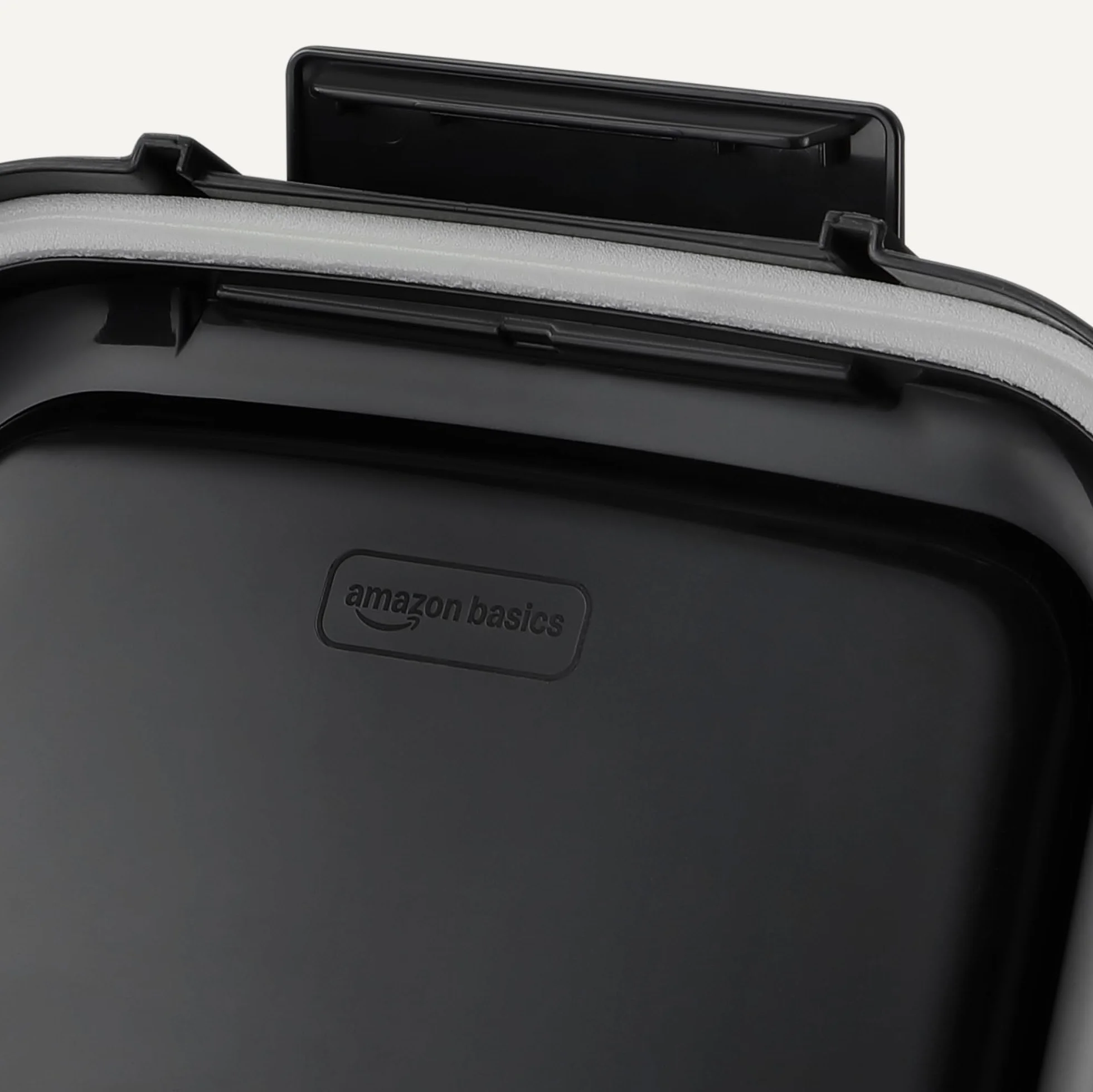 Amazon Basics - Contenedor de Almacenamiento de Alimentos para Mascotas, 4.5 kg,Transparente y Negro