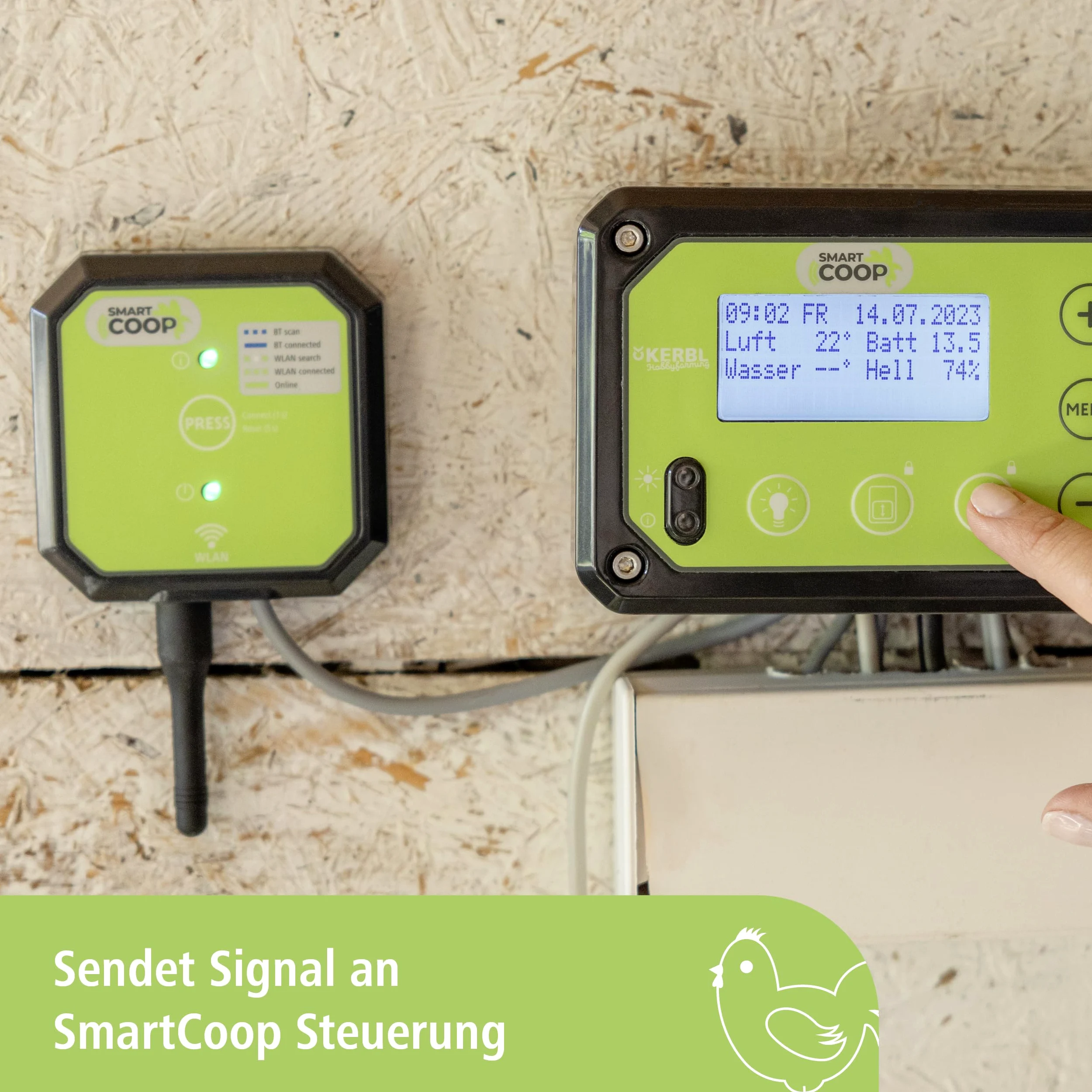 Kerbl Hobbyfarming SmartCoop Comedero con Sensor de Nivel, dispensador de alimento, plástico, para gallinas, con Rodillos dosificadores, Fabricado en Alemania