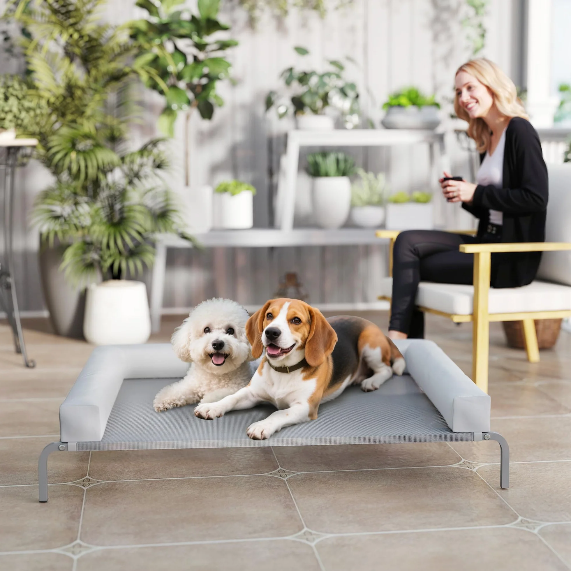 PawHut Cama Elevada para Perros Refrescante con Refuerzos Extraíbles Cama Elevada para Perros Grandes Portátil con Malla Transpirable Marco de Acero para Interior Exterior 130x90x30 cm Gris Claro