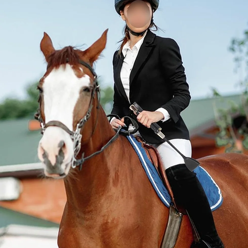 Fusta para Caballo Negra 30 cm Mango Gel Antideslizante