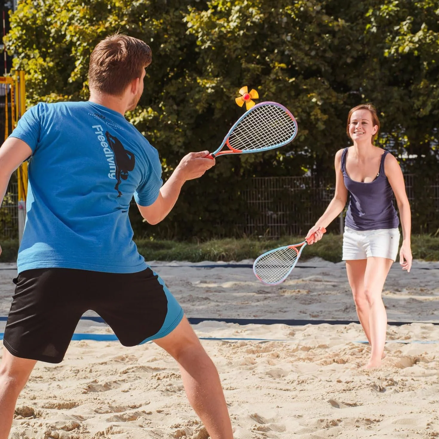 Speedminton Divertido juego alternativa a la pelota de playa volantes incluyendo 2 helicópteros para playa parque jardín