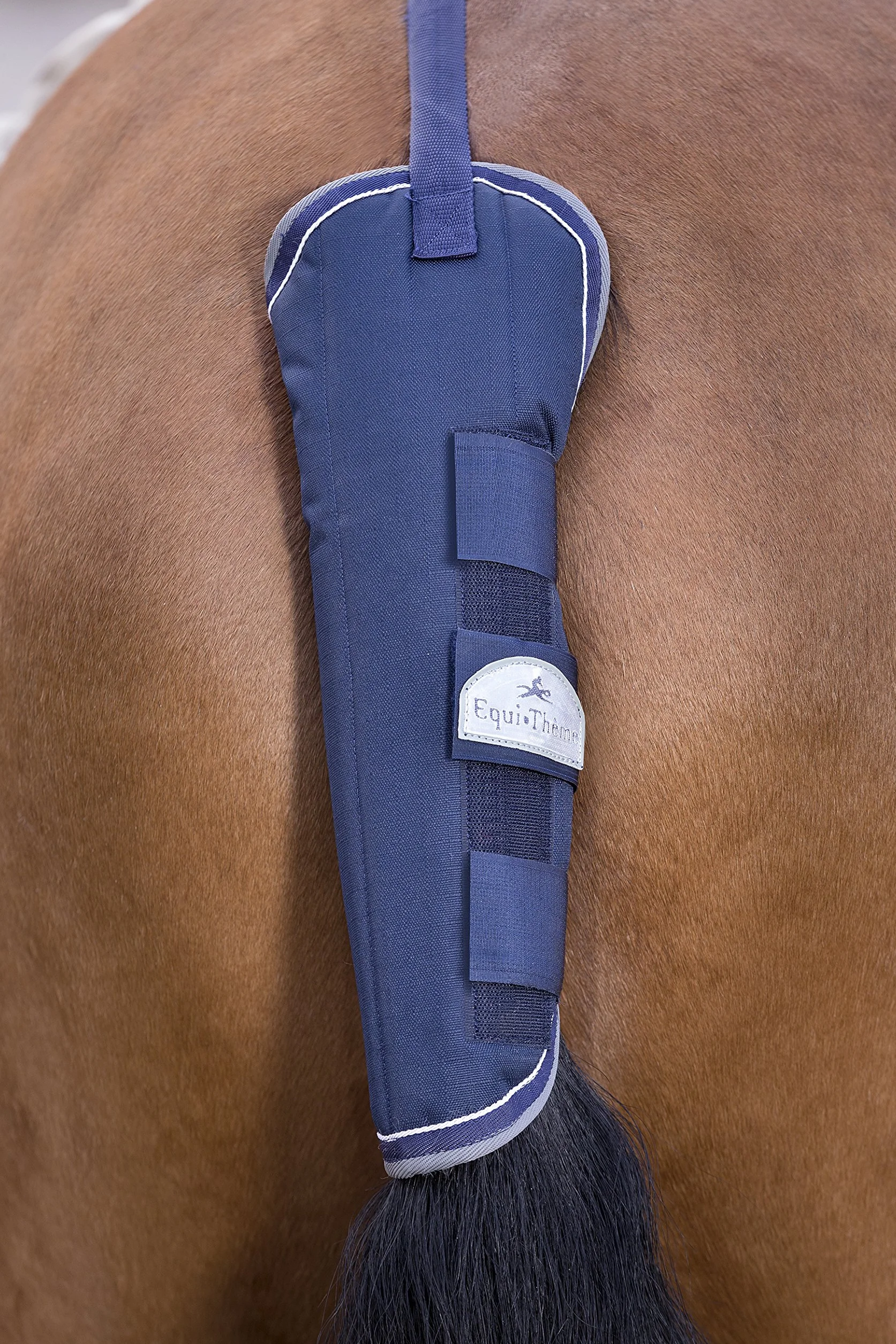 Protector de cola "Tyrex 600 D" de Equi-Thème, color azul marino, contraste gris/blanco, sangre caliente