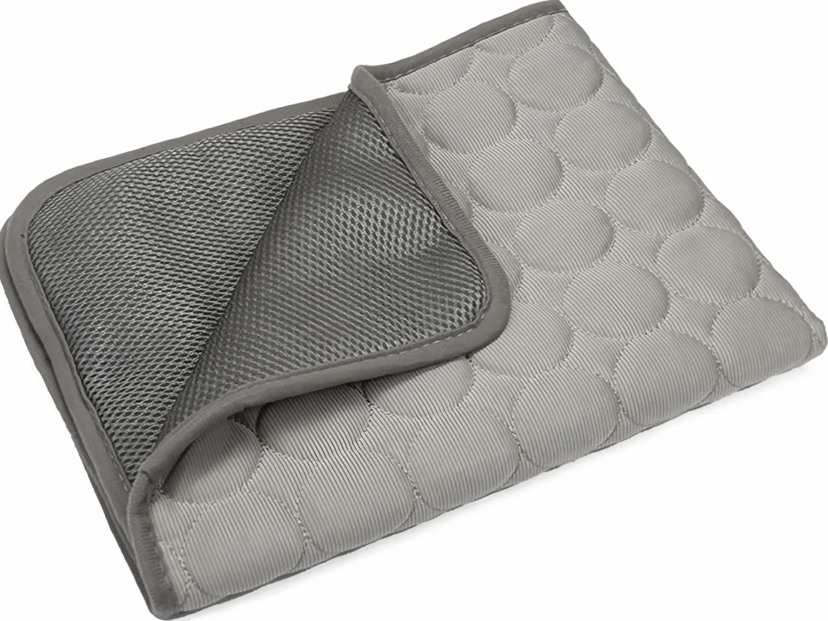 Colchonetas Refrescante para Perros, Alfombrilla para Perros en Verano, Alfombra de enfriamiento para Gatos Seda de Hielo, Esteras Autoenfriamiento para Mascotas Lavable(Gris,70x100cm)