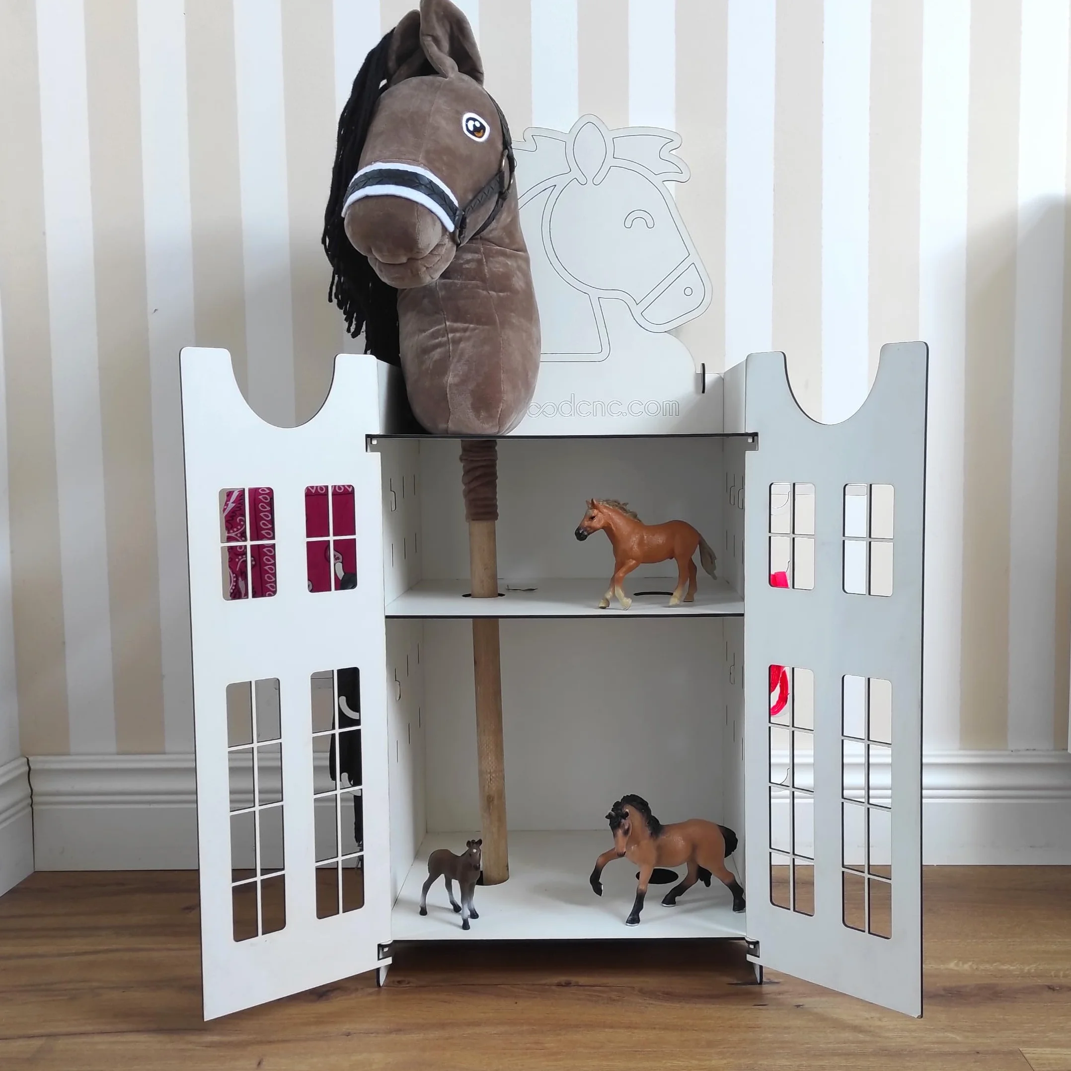 Hobby Horse Stall, establo para 2 caballos, establo de madera para 2 caballos, soporte para caballos, accesorios con espacio de almacenamiento y ganchos
