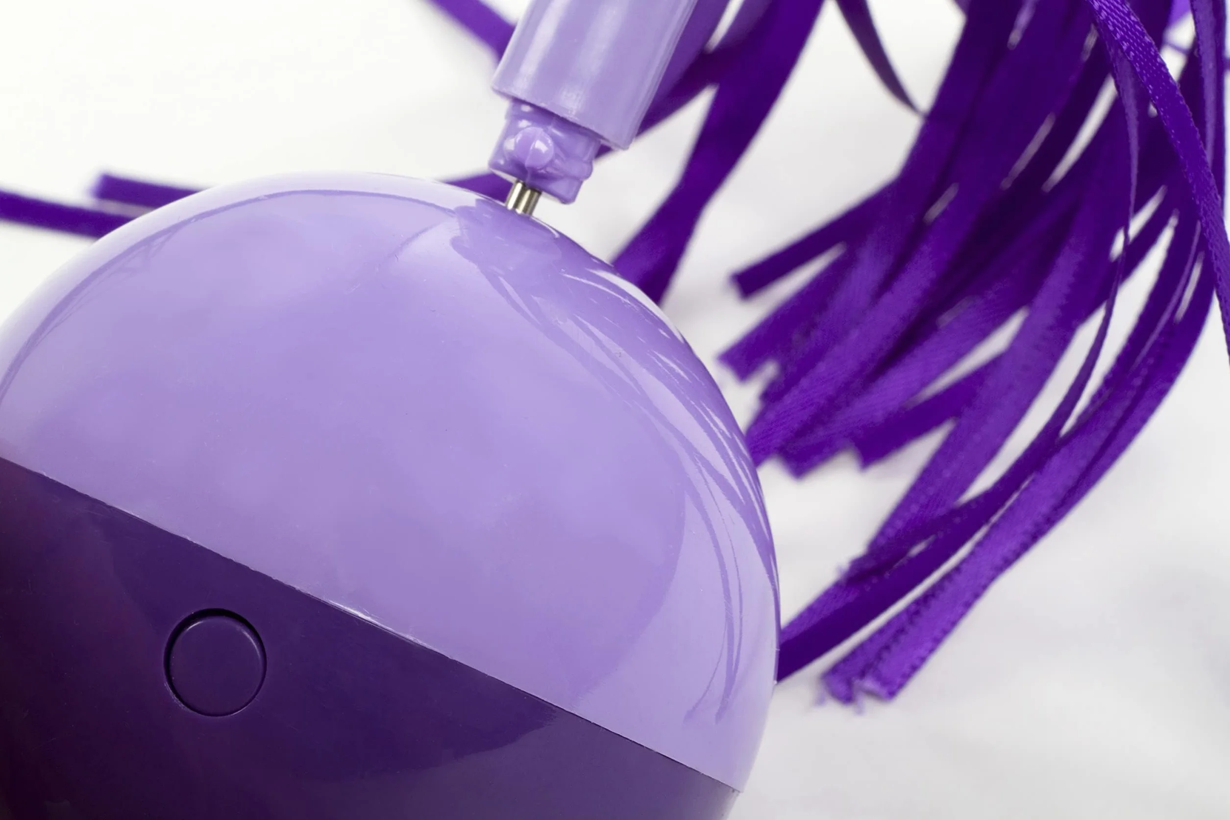 SmartyKat Twirly Top Electronic Motion Cat Toy, Purple/Yellow