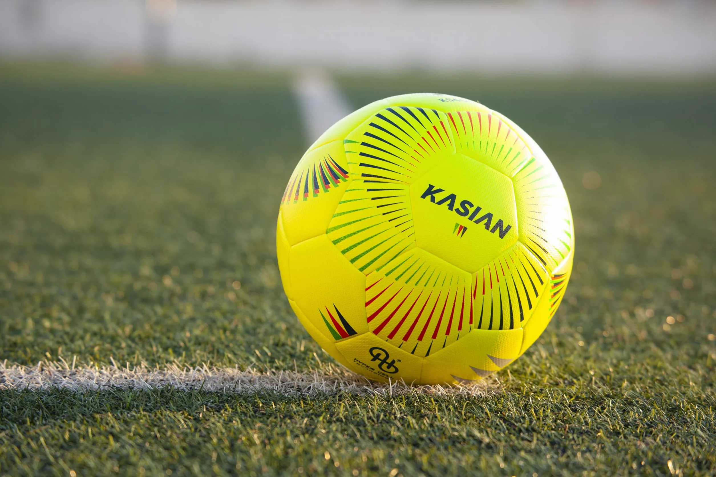 KASIAN Balón Fútbol Pro KS444, Control y Resistencia con Tecnología Hypercell, TPU de Alto Rendimiento, Amarillo