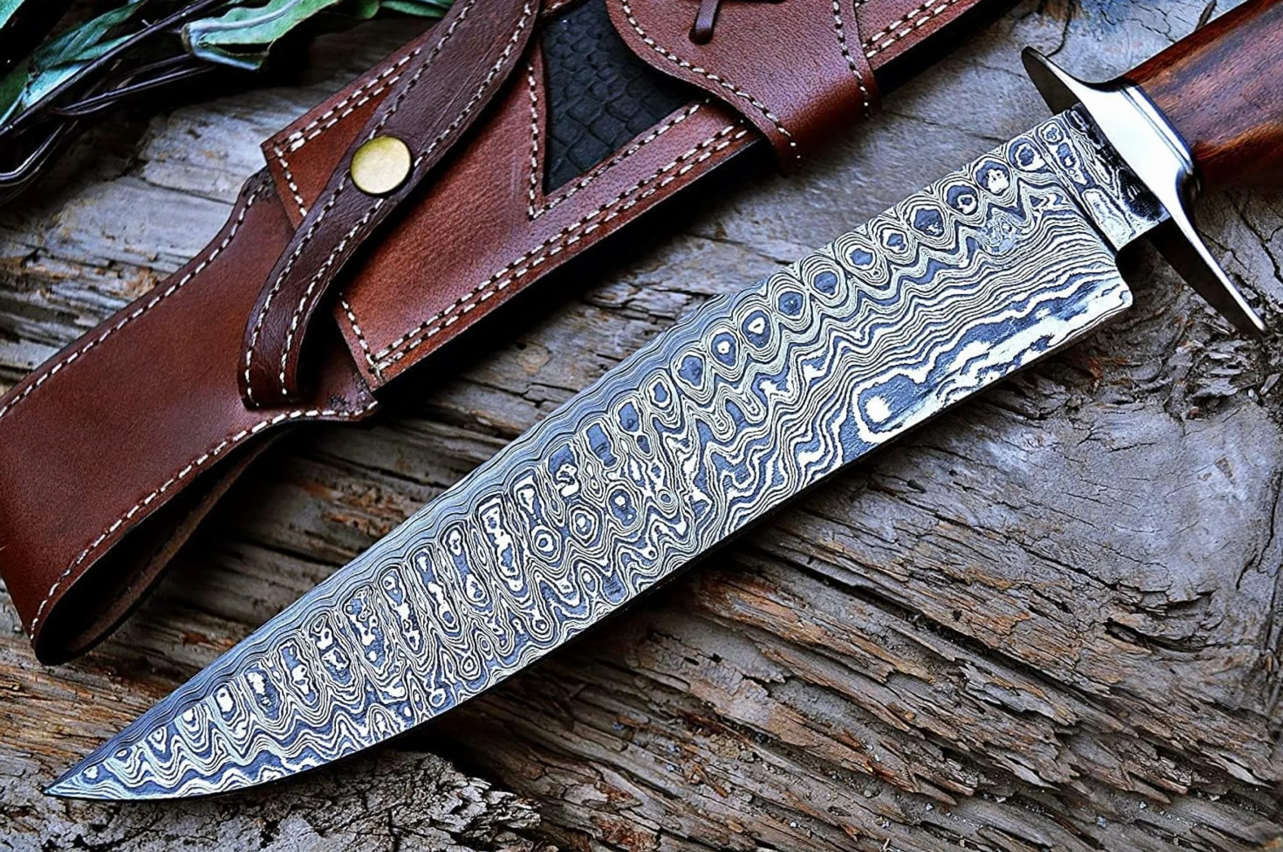 BIGCAT ROAR Cuchillo de caza de Damasco hecho a mano - 38 cm Hoja fija con funda y mango de nogal