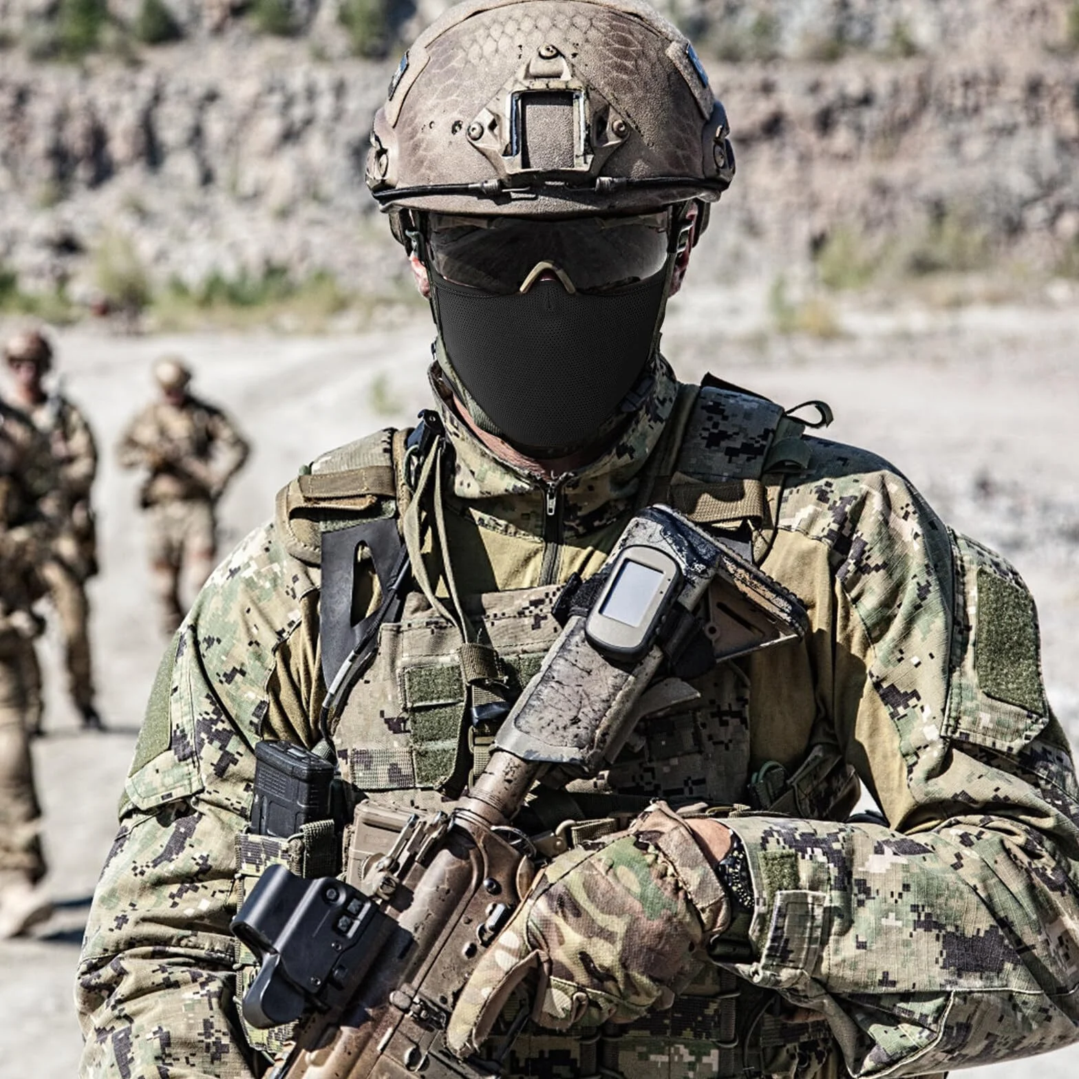 Máscara de disparo de silicona media cara táctica multifuncional transpirable para paintball tiro CS negro M