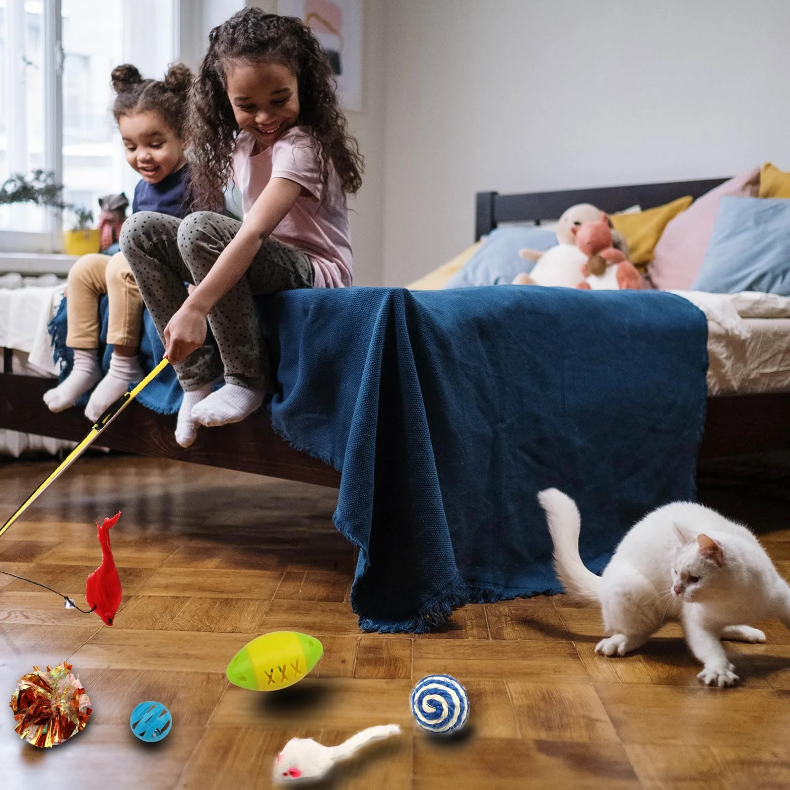 QUOZUO Paquete variado de 32 juguetes para gatos: bolas de gato, plumas, ratones, bolas arrugadas, juguetes de hierba gatera para gatitos de interior