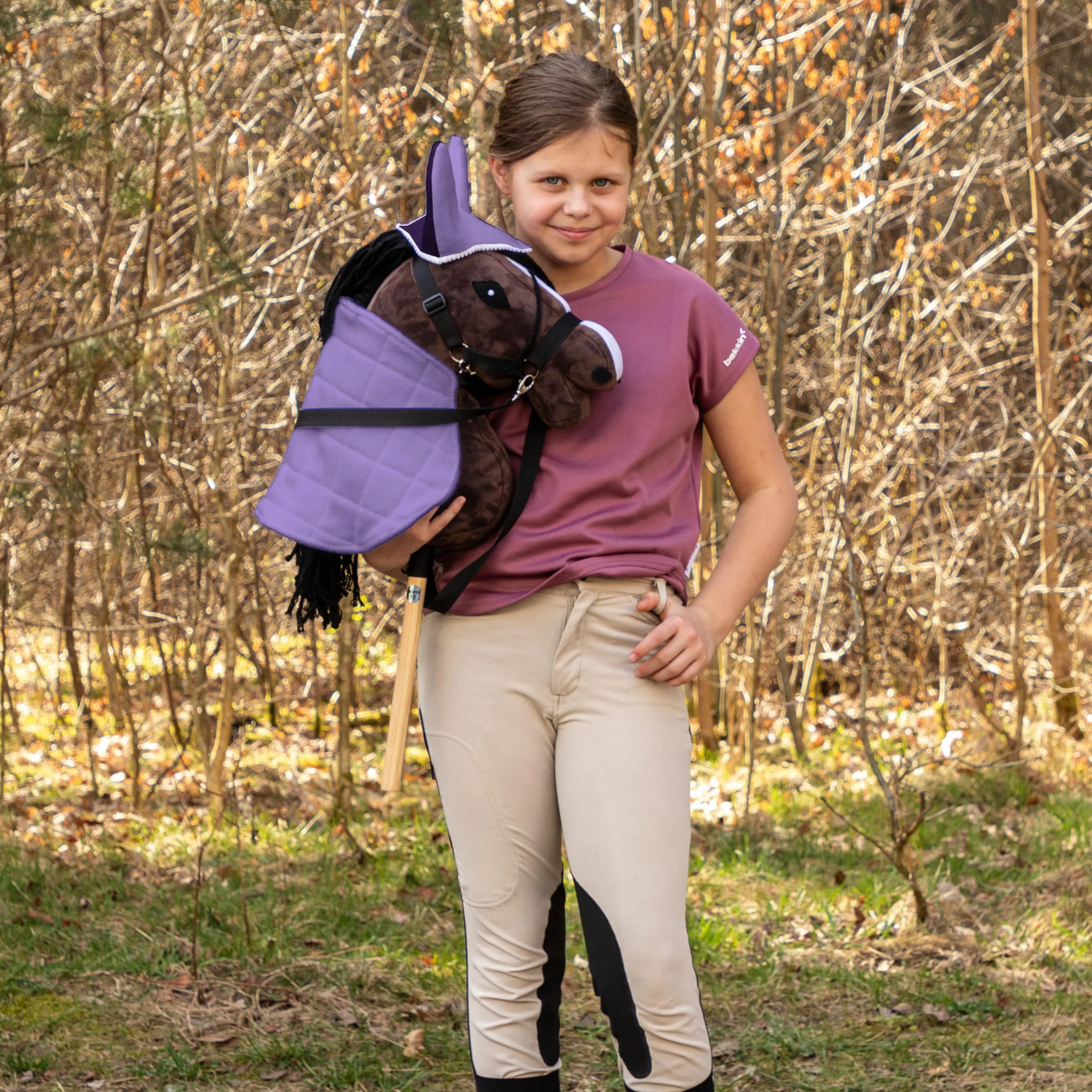 SKIPPI Manta y Orejeras para Caballo Hobby Horse – Lila y Ciruela, Hobby Horse Accesorios, Manta Reversible y Orejeras Antimoscas para Caballo de Palo, Hobby Horsing