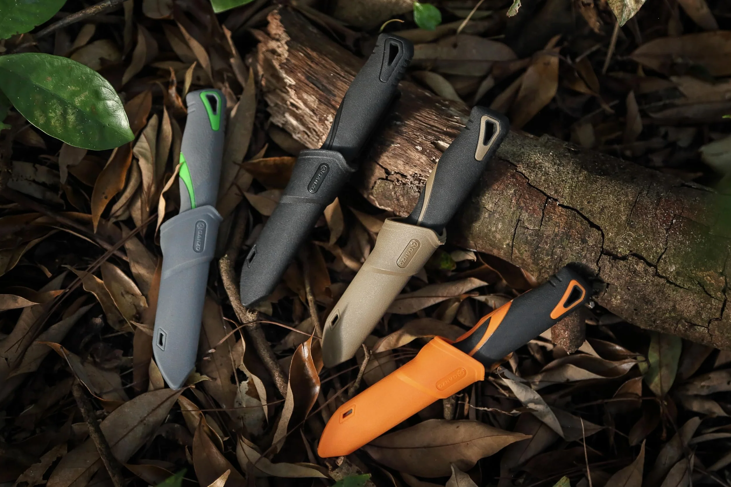 Ganzo G807-GY Cuchillo de hoja fija 9CR14 Acero inoxidable Mango ergonómico Camping Caza Pesca EDC Gris