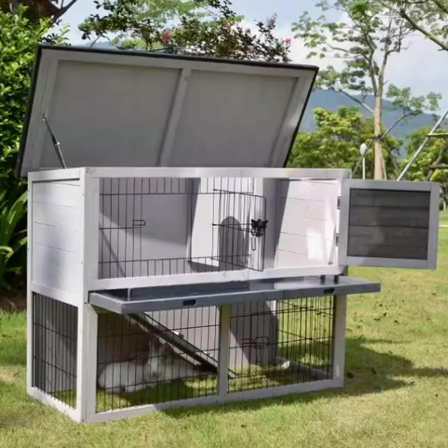 Gallinero para uso en exteriores con escaleras y bandeja extraíble, construcción de madera maciza, corral grande con techo y diseño de múltiples puertas