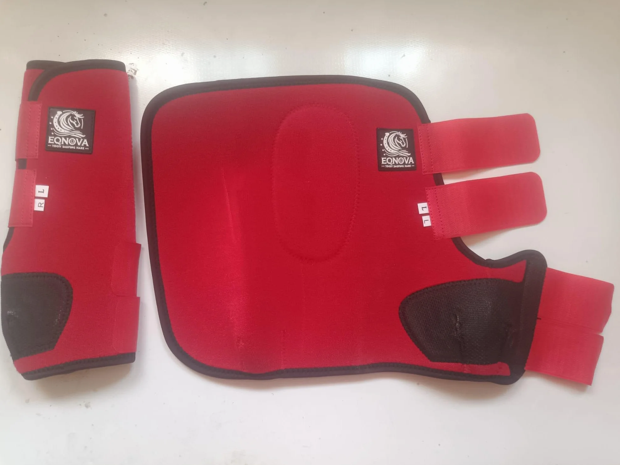 Genérico Protectores de Caballo de Neopreno – Set de 2 – Alta Resistencia y Comodidad – Talla única (Amarillo)