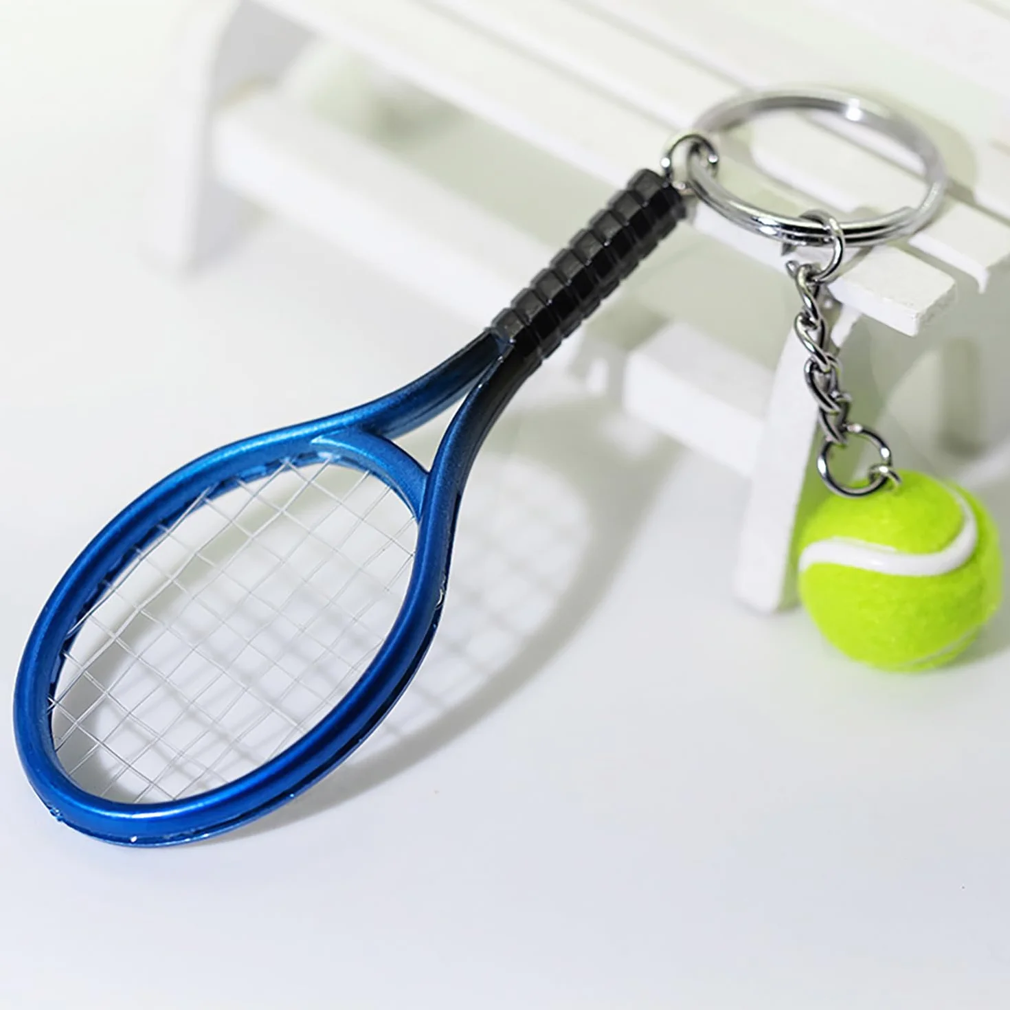 Llavero Raqueta de Tenis con Mini Pelota, Accesorio Decorativo para Coche